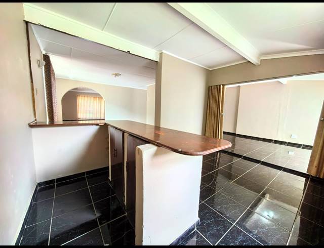 4 BEDROOM HOUSE TO LET IN SASOLBURG EXT 15